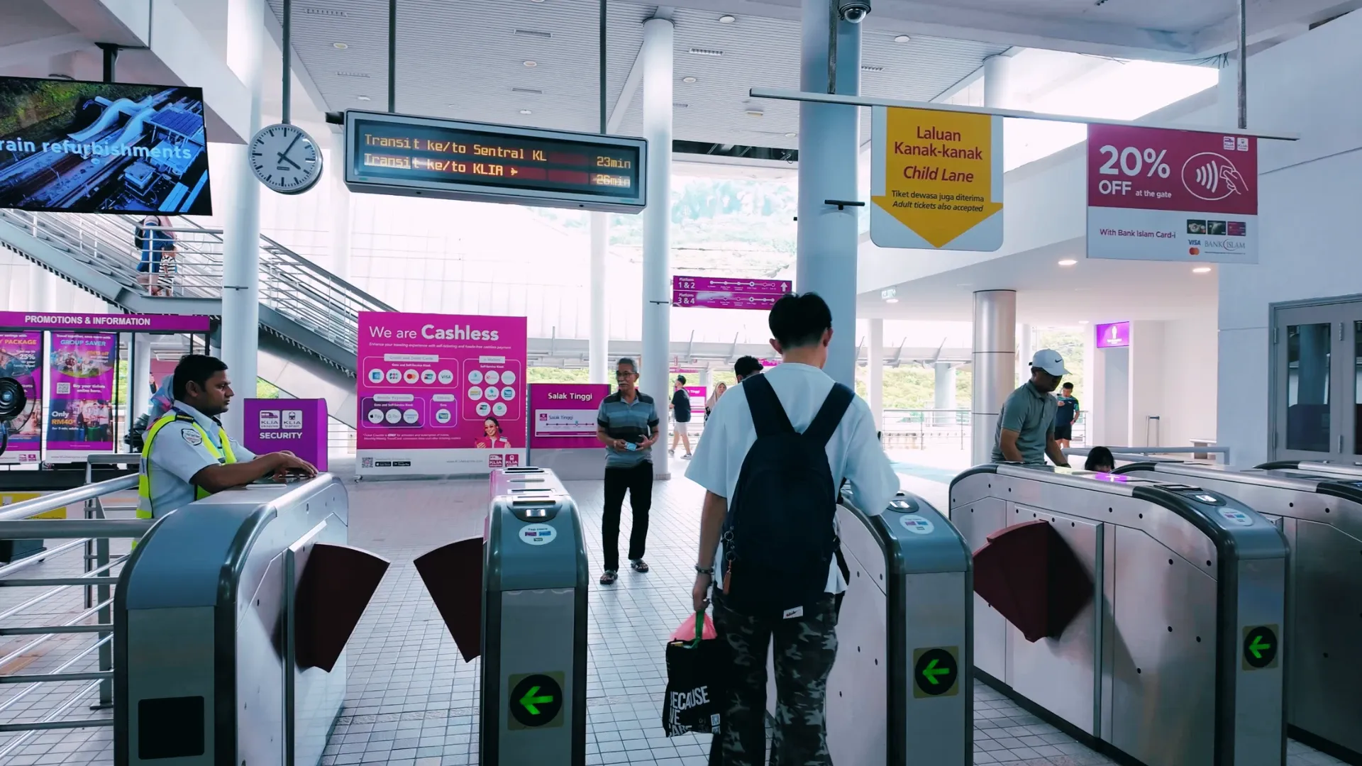 Tới ga Salak Tinggi bằng KLIA transit - ảnh 3